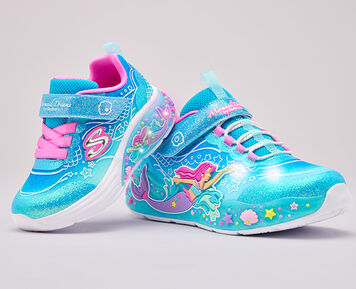 POSTAVY A TEMATICK&Yacute;